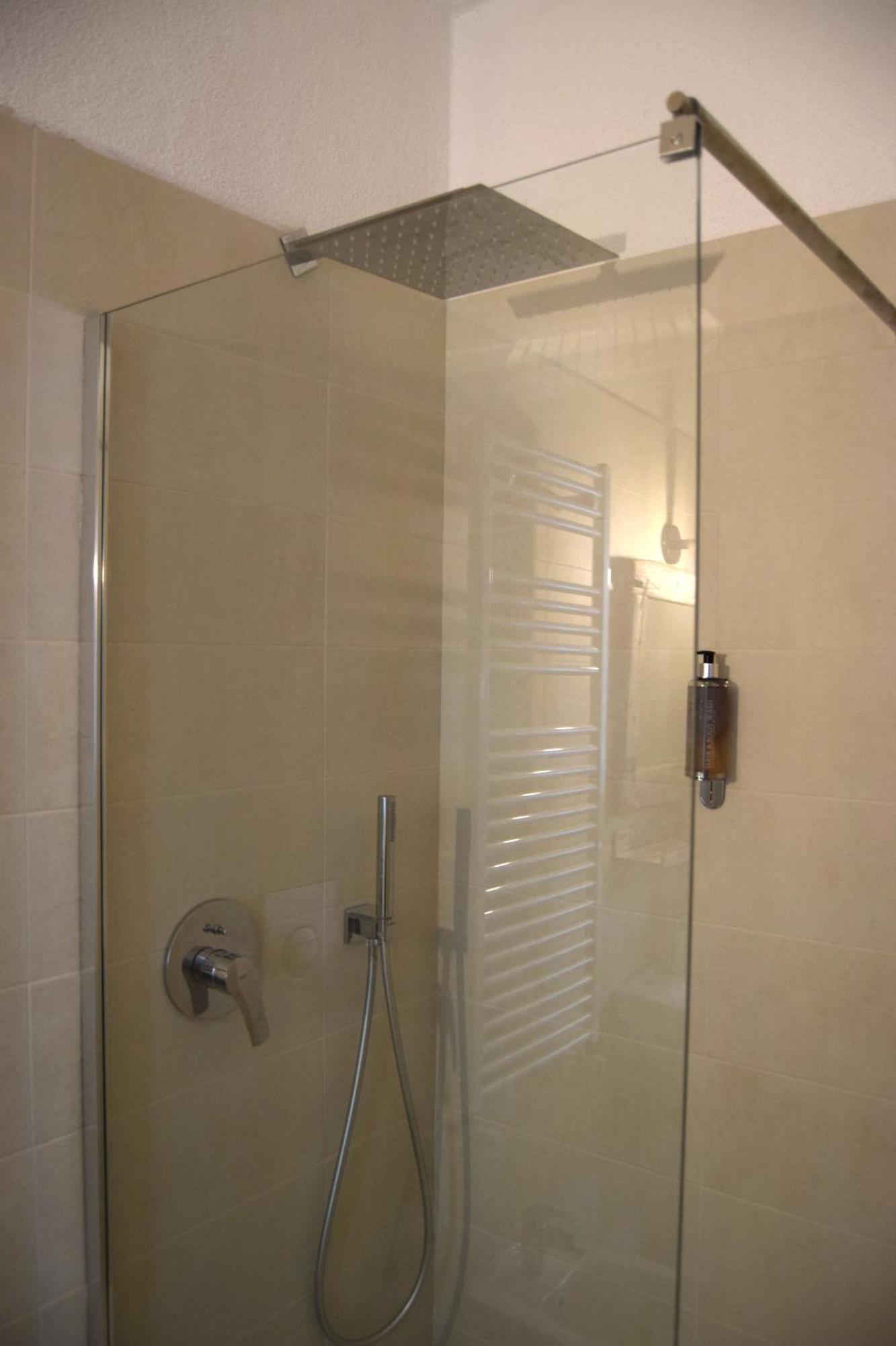 12 Passi Dal Mare Hotel Bari Ngoại thất bức ảnh