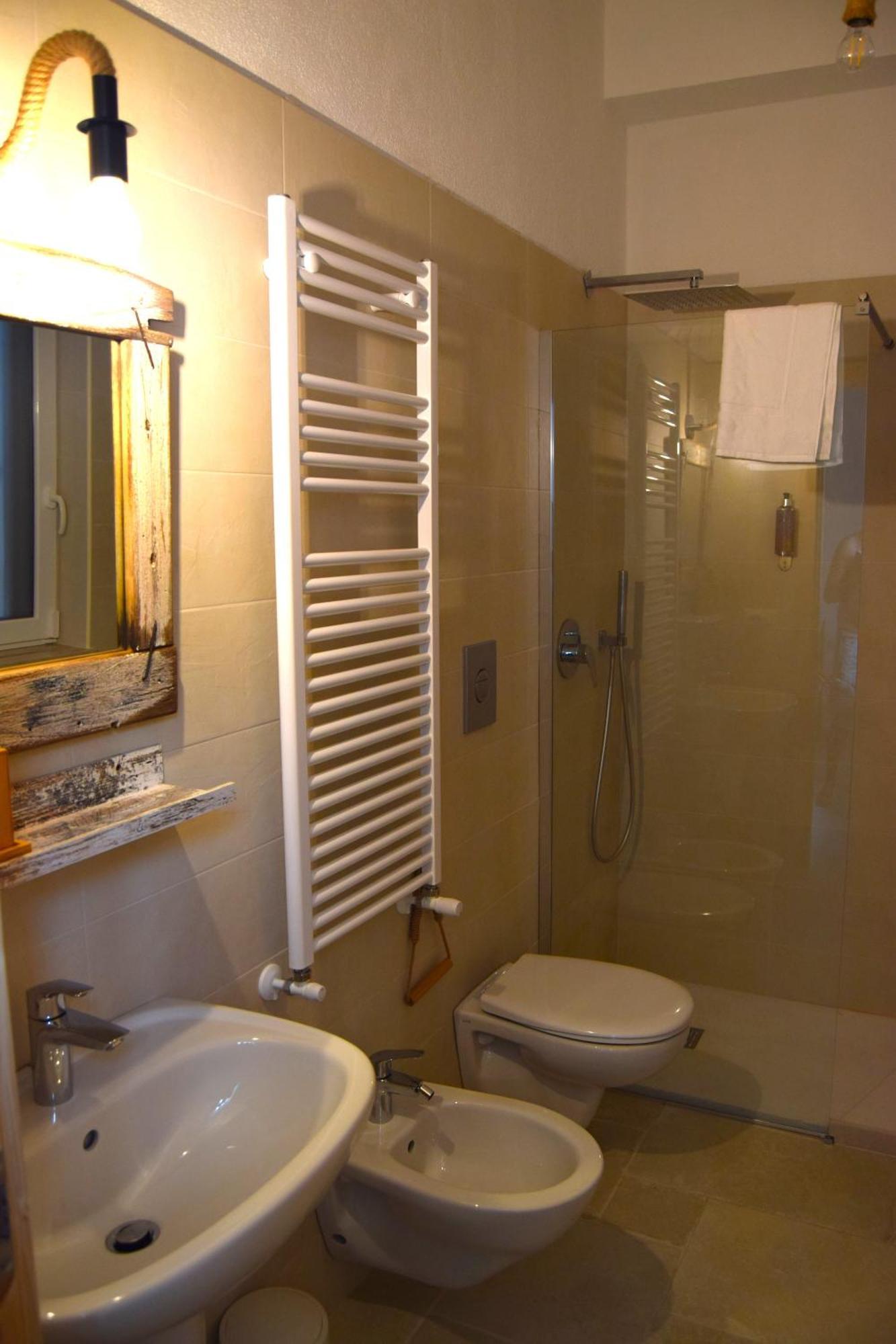 12 Passi Dal Mare Hotel Bari Ngoại thất bức ảnh