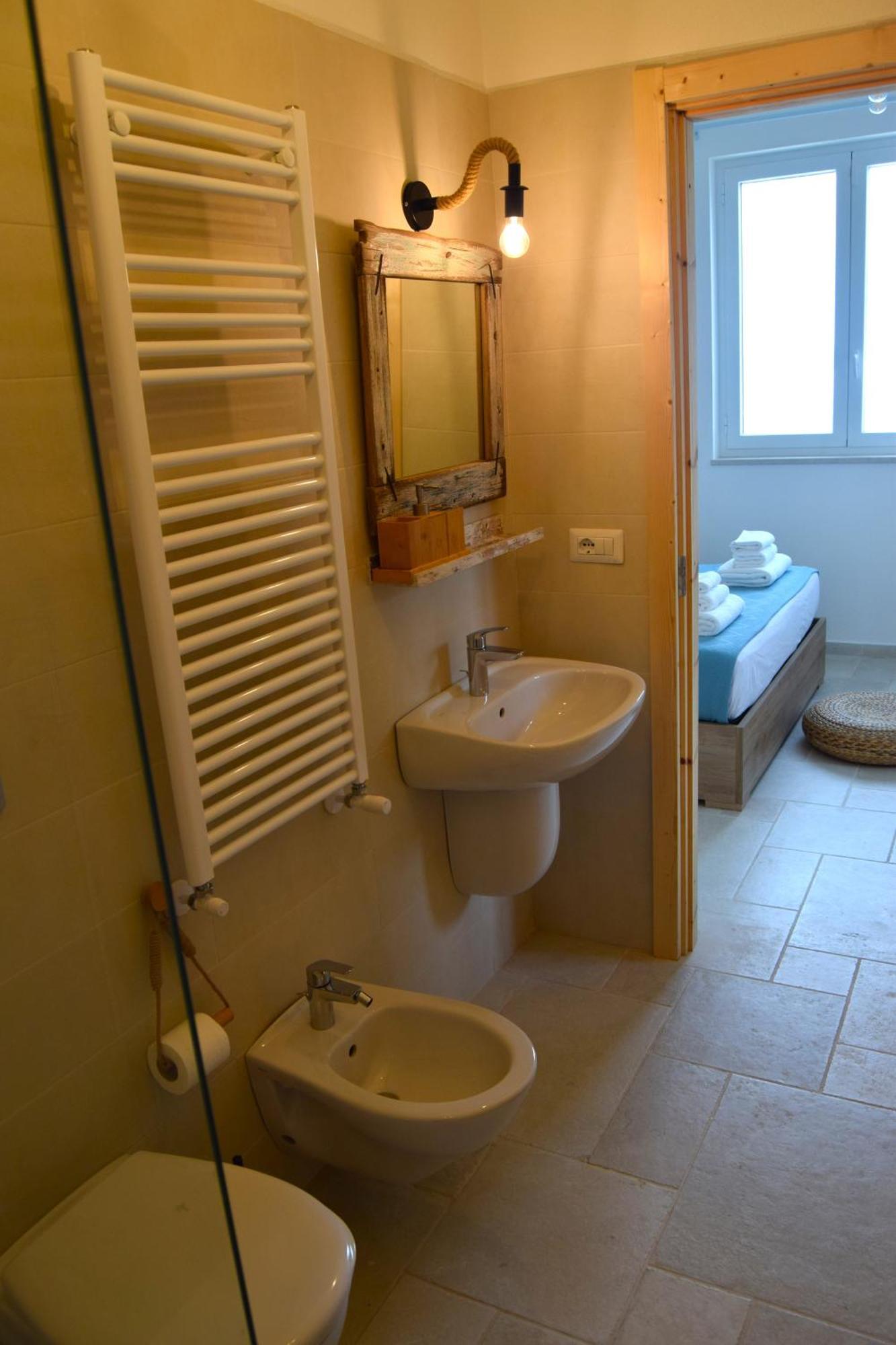 12 Passi Dal Mare Hotel Bari Ngoại thất bức ảnh